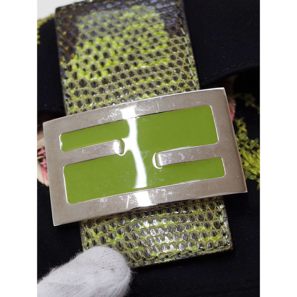 Fendi Baguette Shoulder Bag - Picture 6 of 9